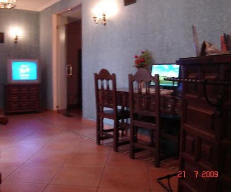 Hostal Cruz Verde Navalcarnero Εξωτερικό φωτογραφία